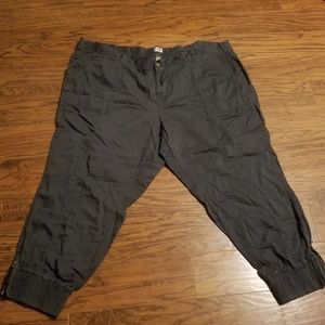 Old Navy jogger size 24